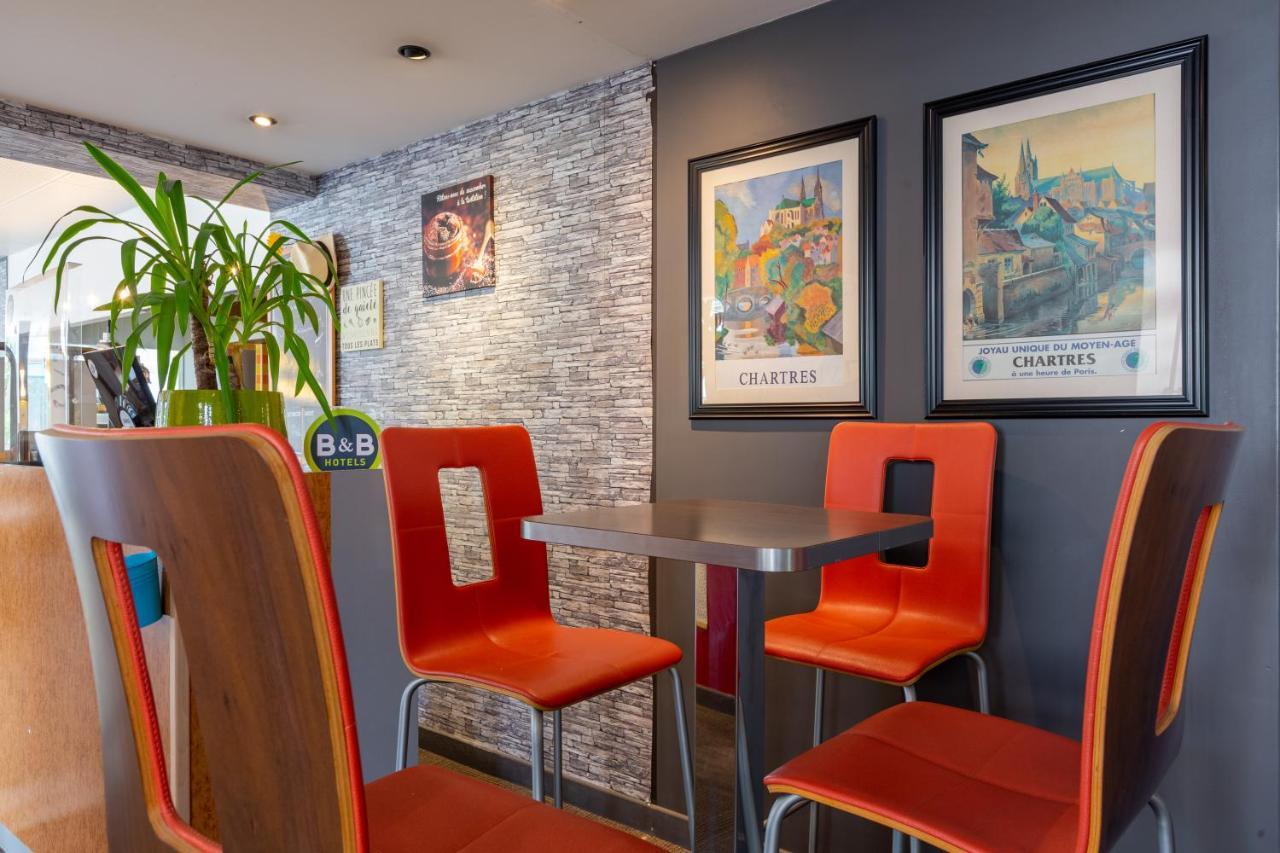 B&B Hotel Chartres Centre Cathedrale 3 Etoiles Εξωτερικό φωτογραφία