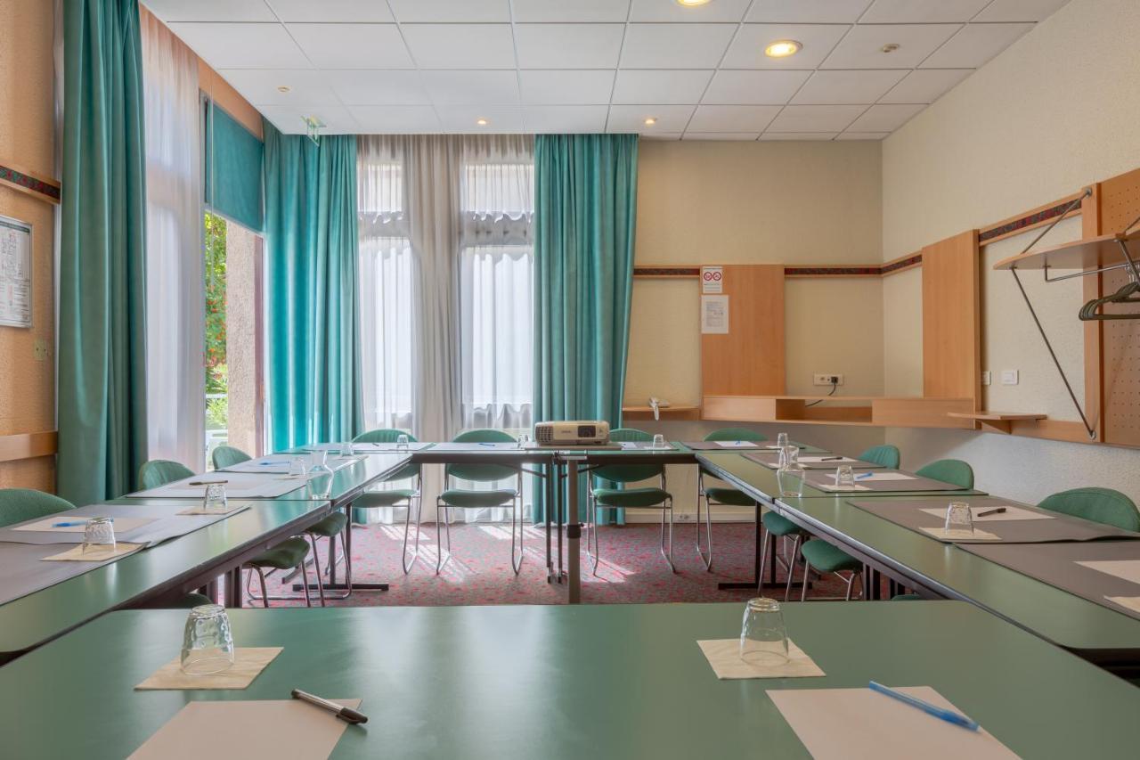 B&B Hotel Chartres Centre Cathedrale 3 Etoiles Εξωτερικό φωτογραφία
