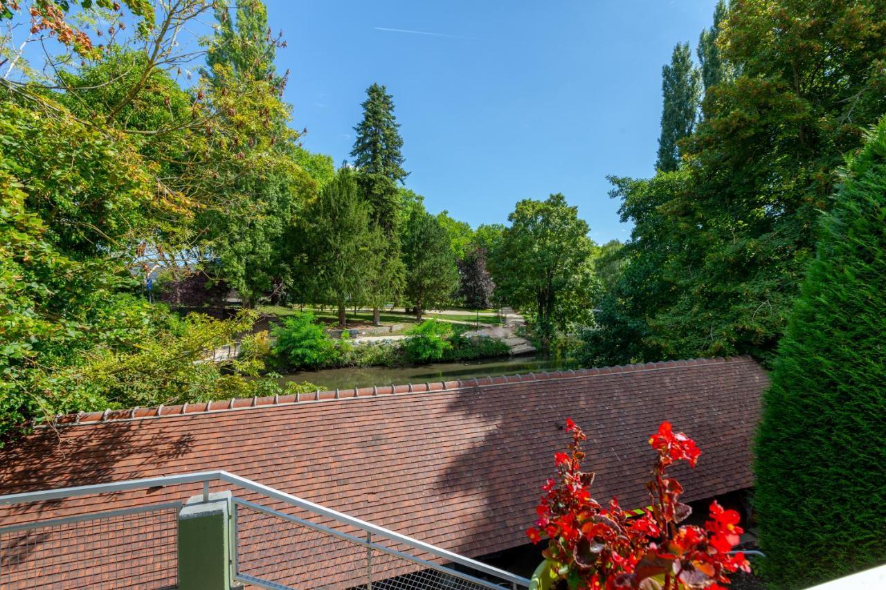 B&B Hotel Chartres Centre Cathedrale 3 Etoiles Εξωτερικό φωτογραφία