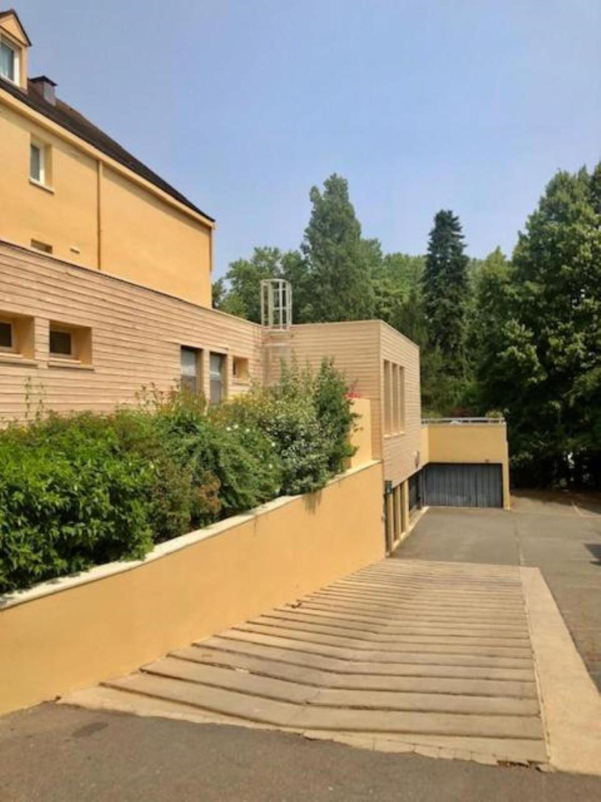 B&B Hotel Chartres Centre Cathedrale 3 Etoiles Εξωτερικό φωτογραφία
