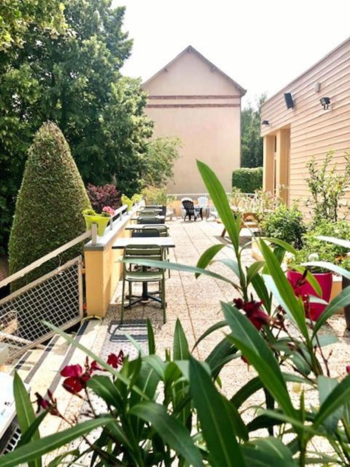 B&B Hotel Chartres Centre Cathedrale 3 Etoiles Εξωτερικό φωτογραφία