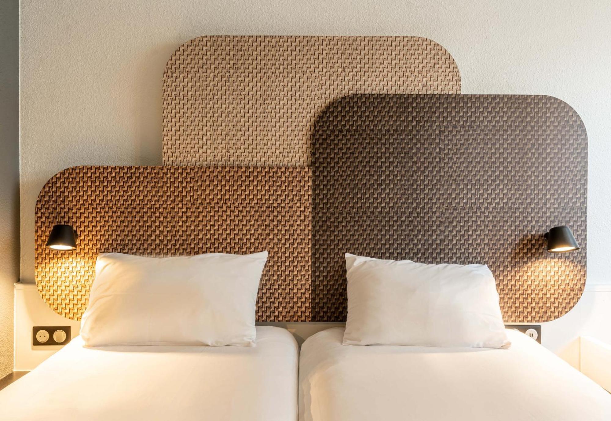 B&B Hotel Chartres Centre Cathedrale 3 Etoiles Εξωτερικό φωτογραφία