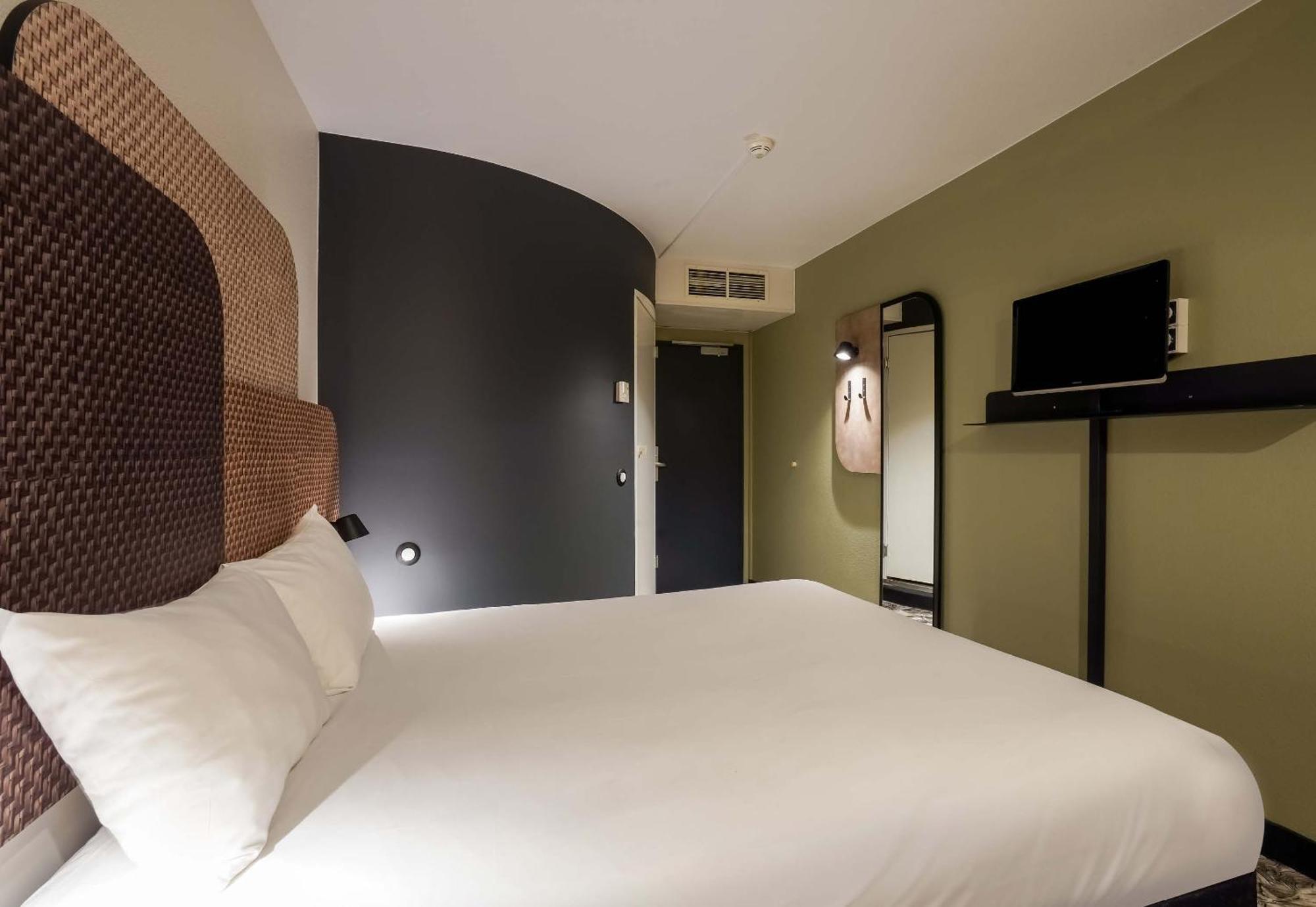 B&B Hotel Chartres Centre Cathedrale 3 Etoiles Εξωτερικό φωτογραφία