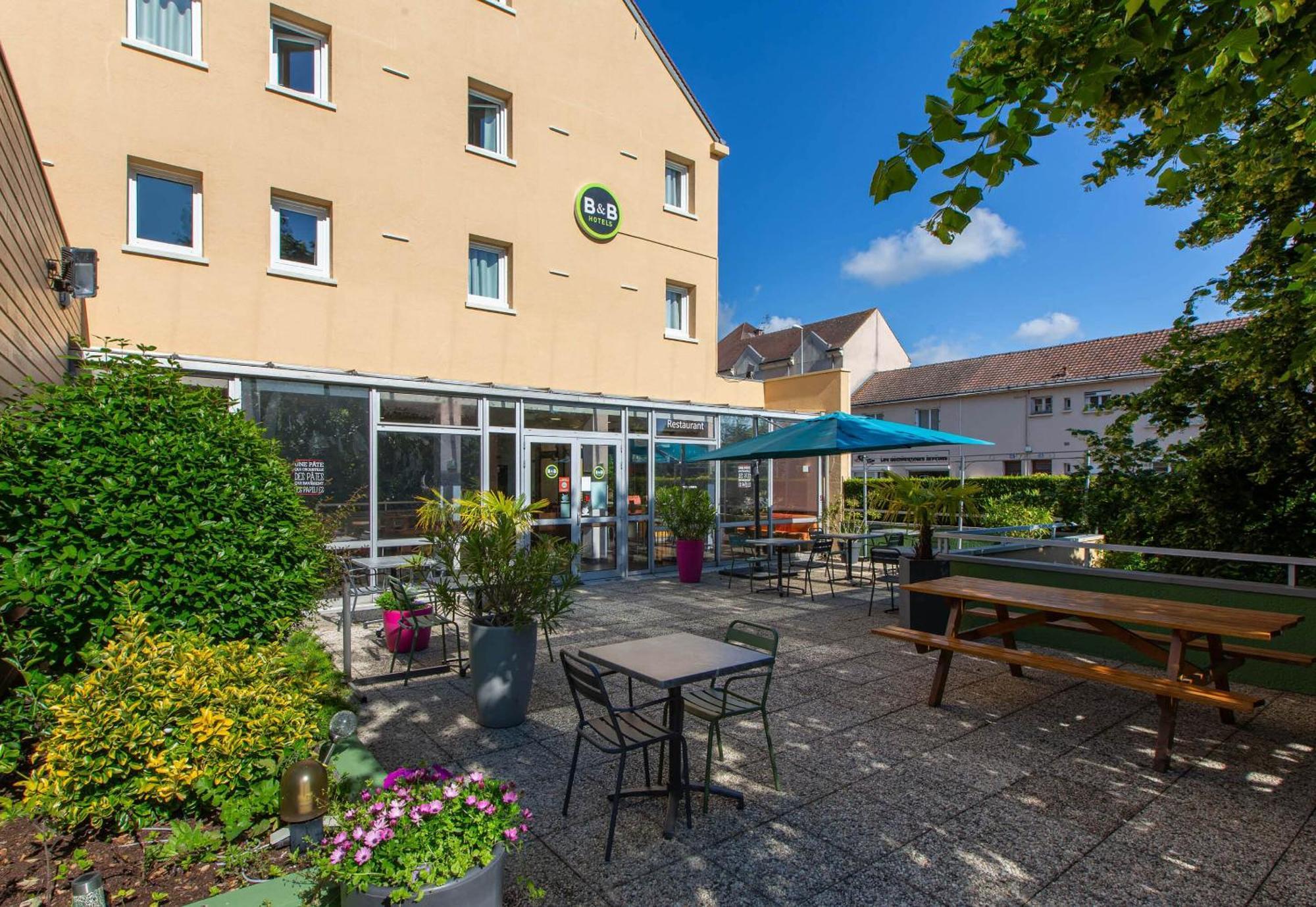 B&B Hotel Chartres Centre Cathedrale 3 Etoiles Εξωτερικό φωτογραφία